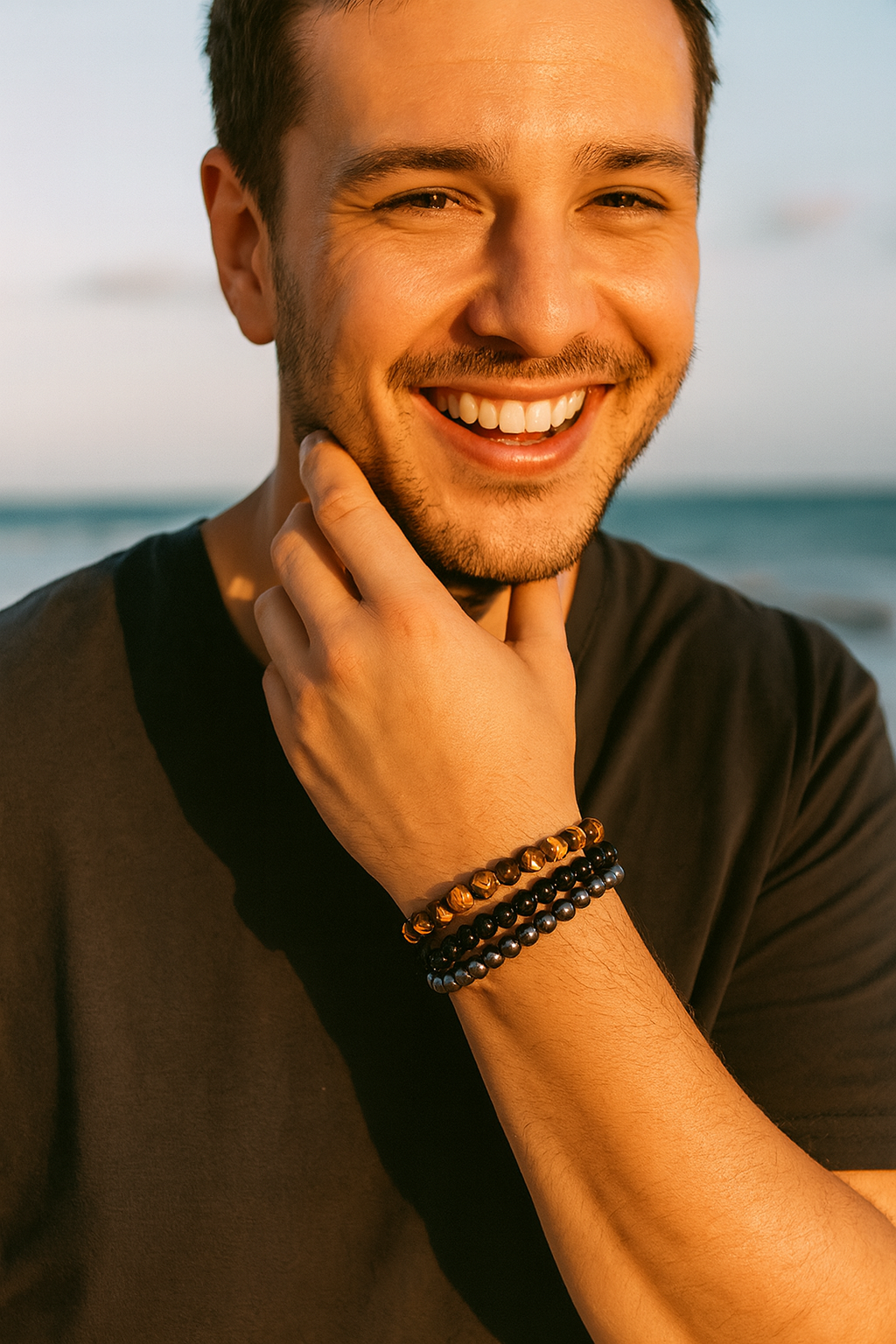 Œil de Tigre, Onyx Noir et Hématite : Trois pierres, trois vibrations, un alignement