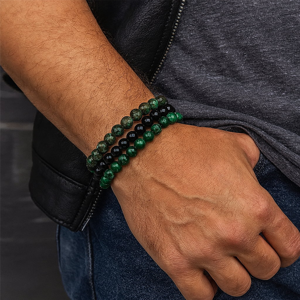 Turquoise Africaine, Onyx Noir et Jade Vert : Trois pierres, trois énergies, un équilibre