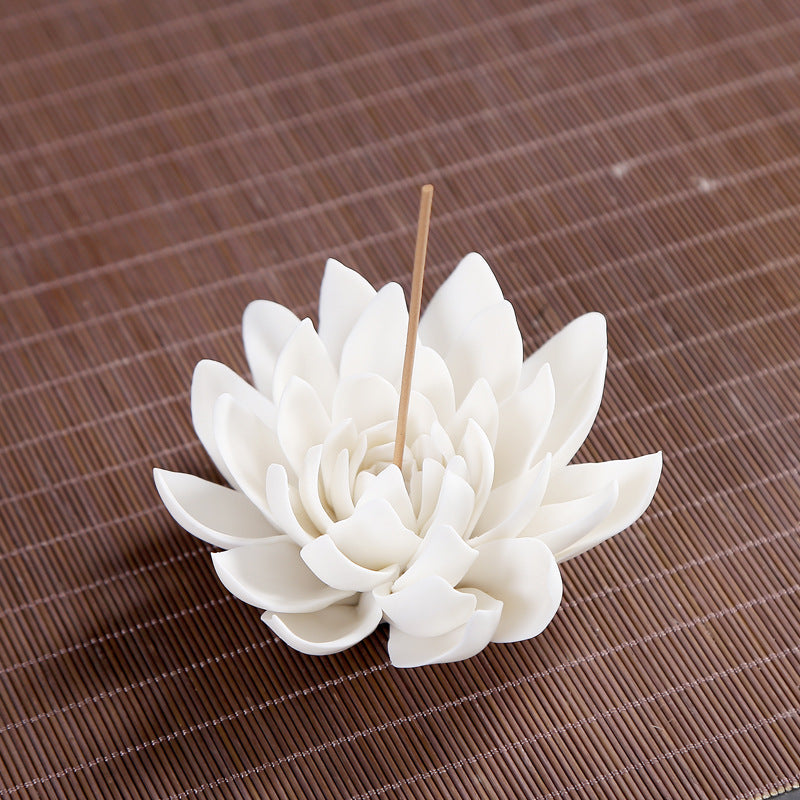 Brûleur d’Encens Lotus en Porcelaine Blanche