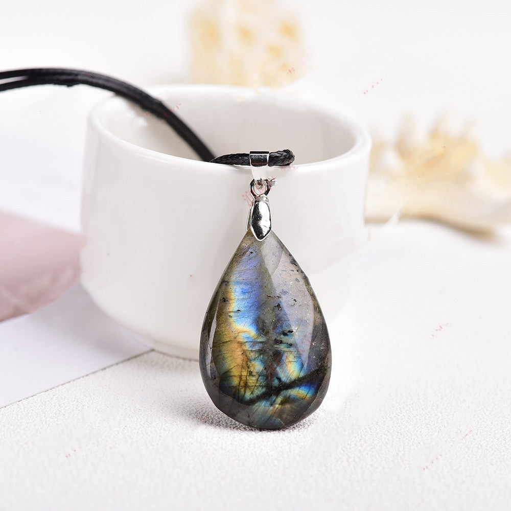 Collier "Éclat Lunaire"