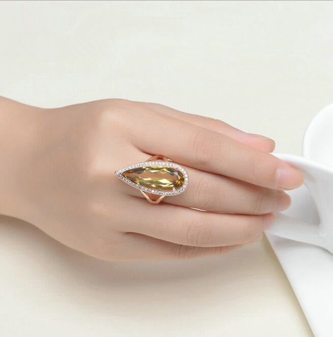 Bague de Luxe en Citrine Naturelle – Élégance en Goutte d’Or