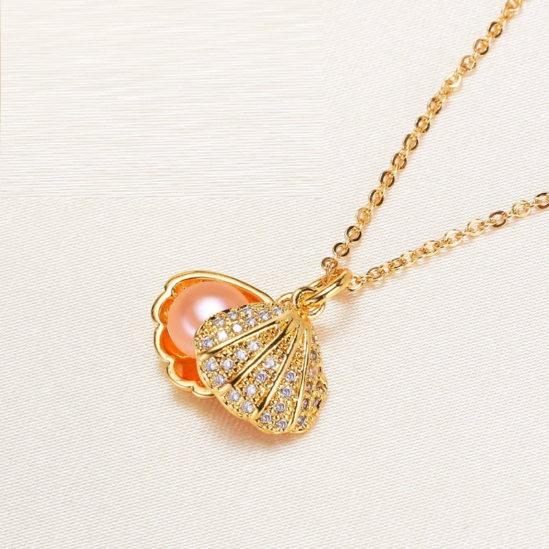Gold Shell Pendant Freshwater Pearl Necklace
