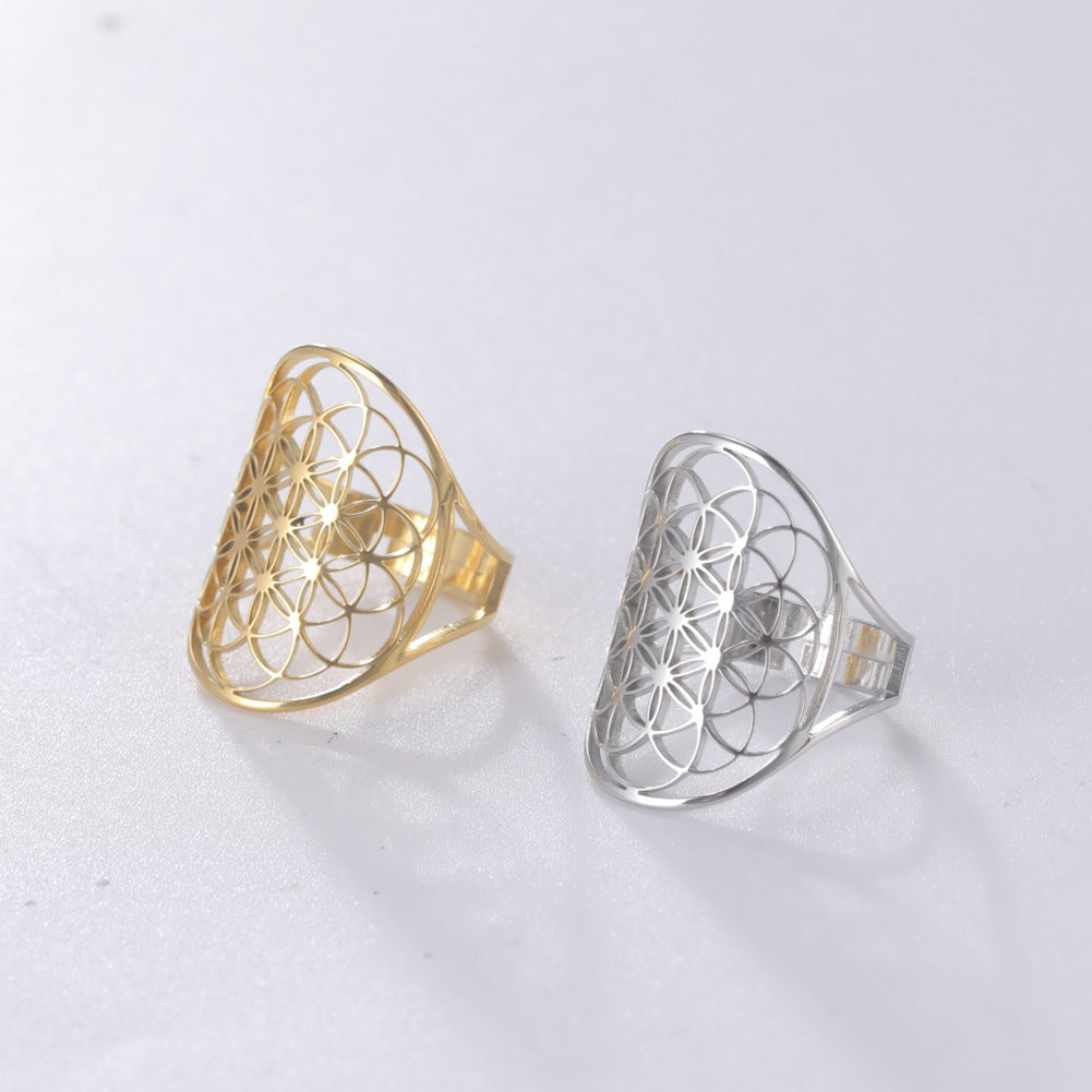 Bague "Hollow Flower" – Fleur de Vie Élégante