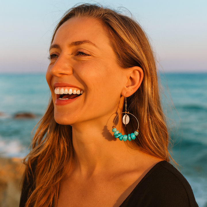 Boucles d’Oreilles Coquillage & Étoile de Mer Asymétriques